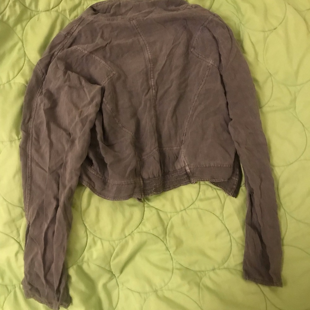 OXMO light short jacket grey crop top